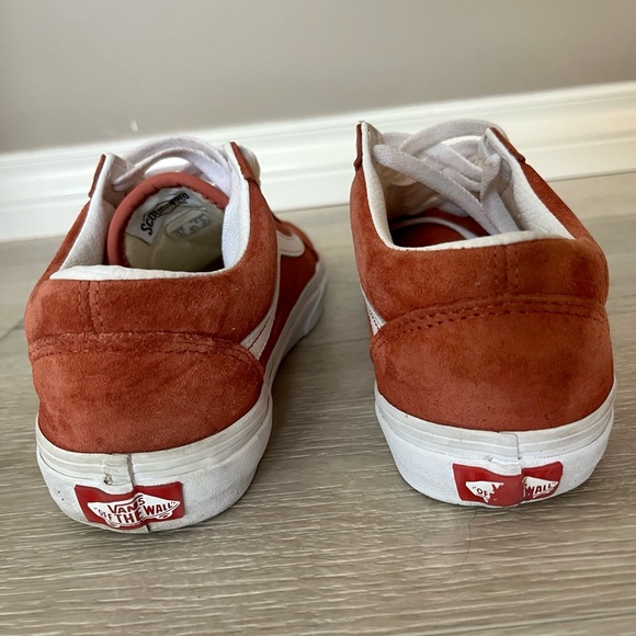 Vans - Picture 3 of 7